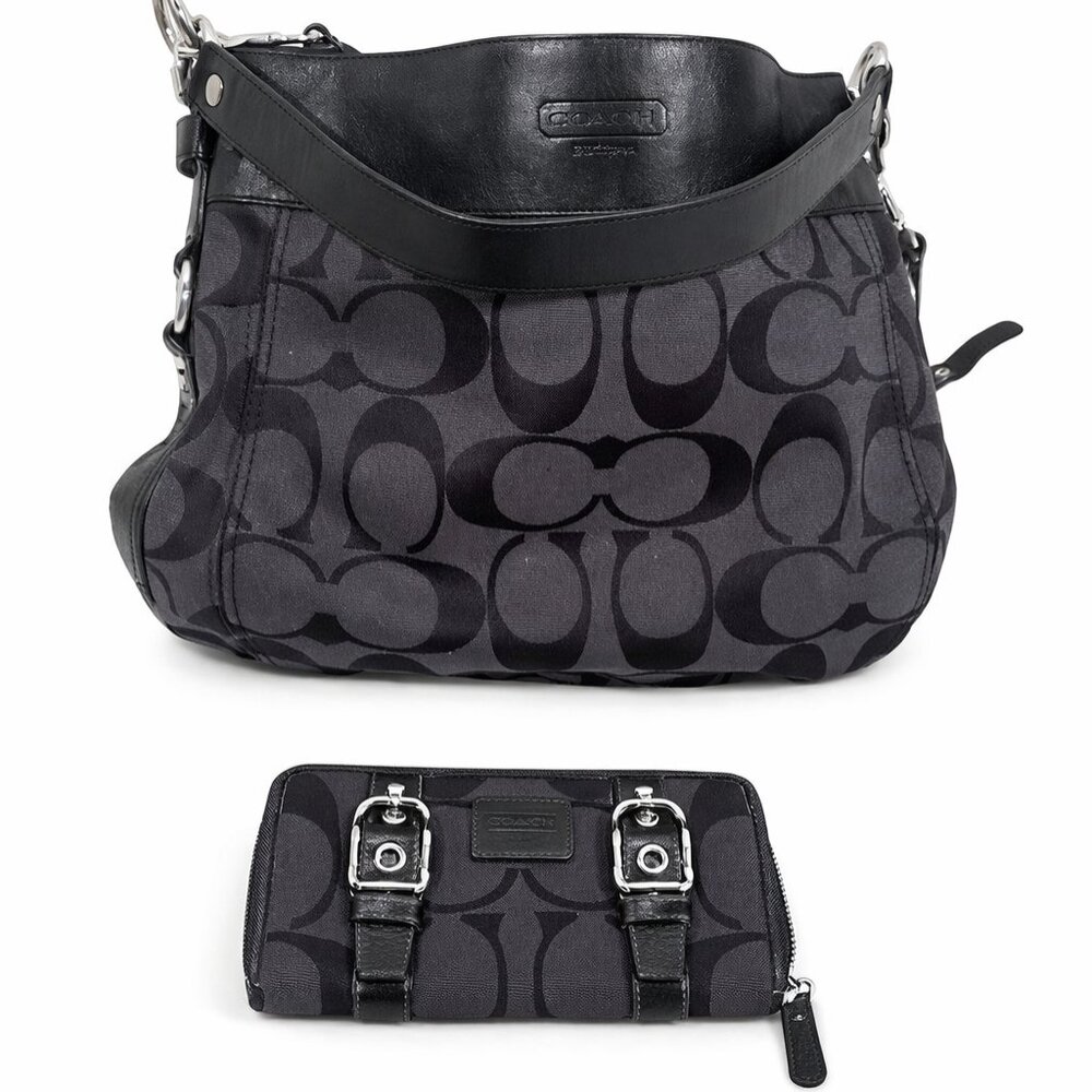Authentic Coach Zoe Signature Hobo – Y2K Classic with a Pop of Blue